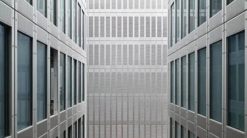 揭秘门窗厂双头锯：价格背后的技术考量